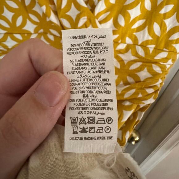 Boden Effie Dress Sleeveless V-Neck Jersey Printed Dress Yellow Size 4 - Picture 6 of 6